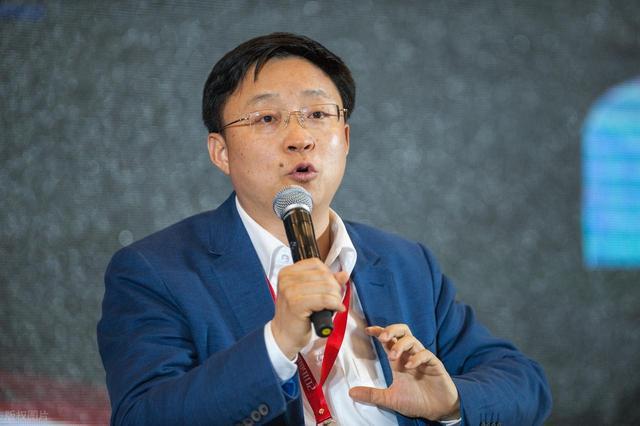 刘庆峰神操作：借23.5亿购股，卖股还债后白赚17.9亿股票