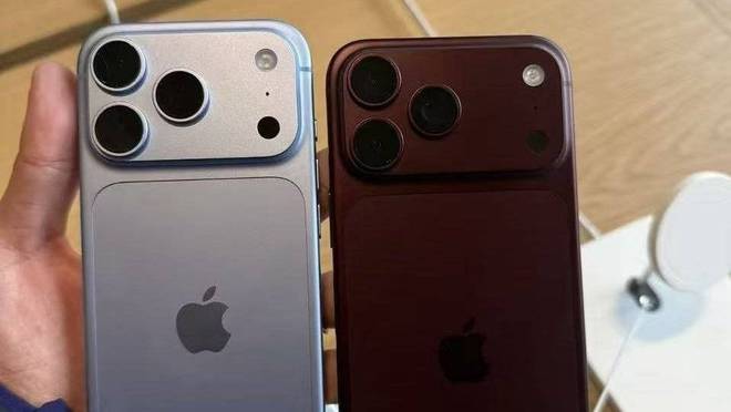 iPhone 18开售首日探访：连黄牛都对Pro爱答不理，还有谁在排队