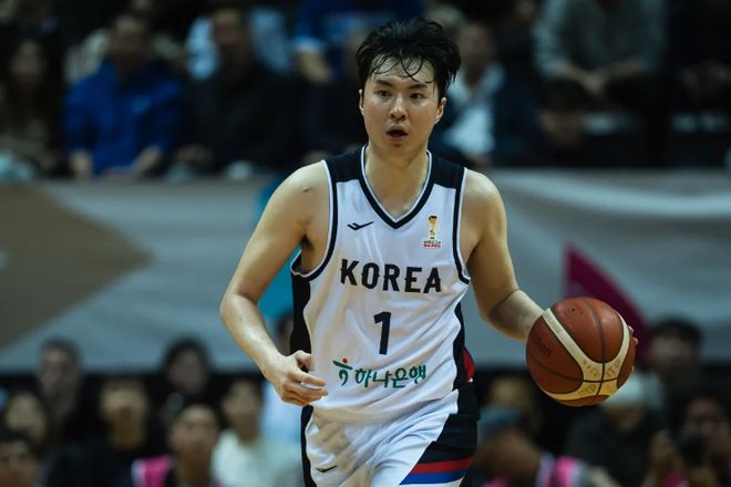 韩国男篮轻取伊朗闯入亚运会决赛 李贤重砍下26分14篮板